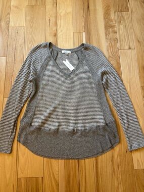 NEW Anthropologie Eri + Ali V Neck Waffle Knit Gray Tunic Style Top